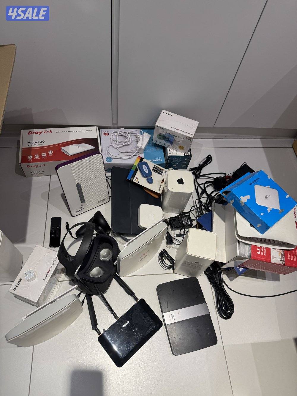 Electronics Devices Bundle – Routers Modems Apple & More0