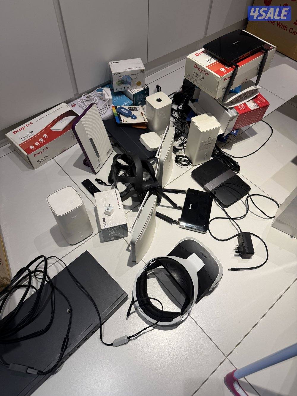 Electronics Devices Bundle – Routers Modems Apple & More2