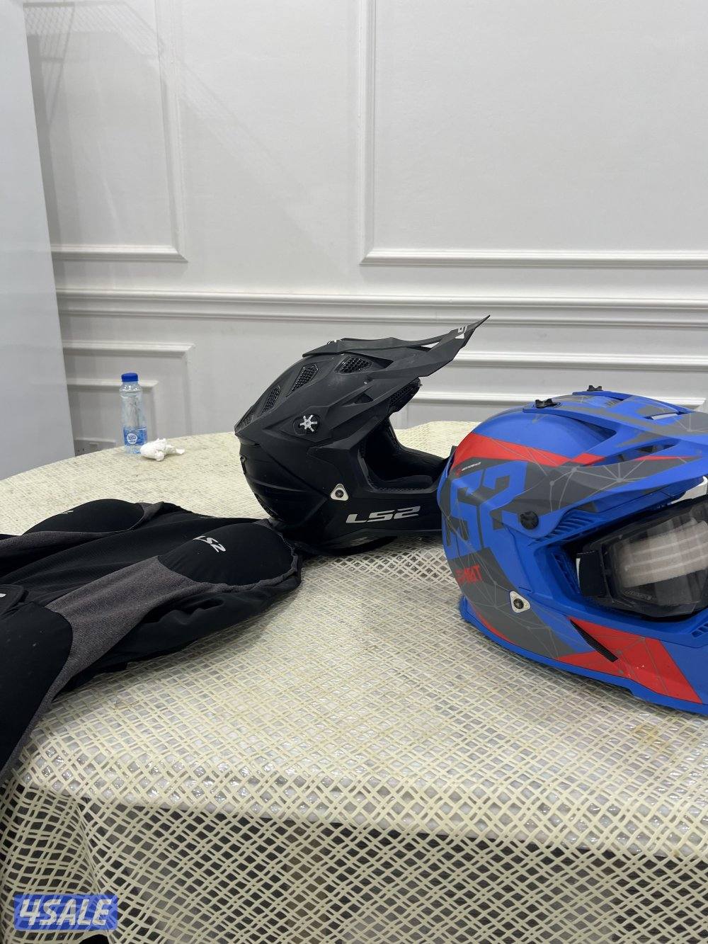 خوذتين وسيفتي ونظاره2