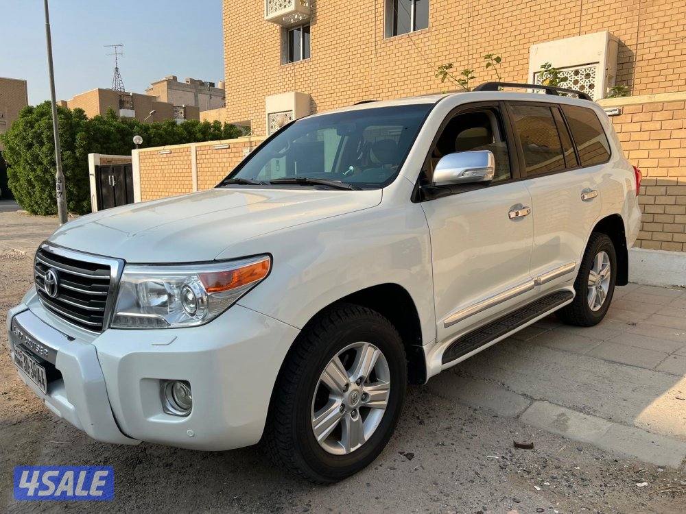 للبيع لاند كروزر موديل 2014  سيرفسات وكاله وقابل للمساومة1