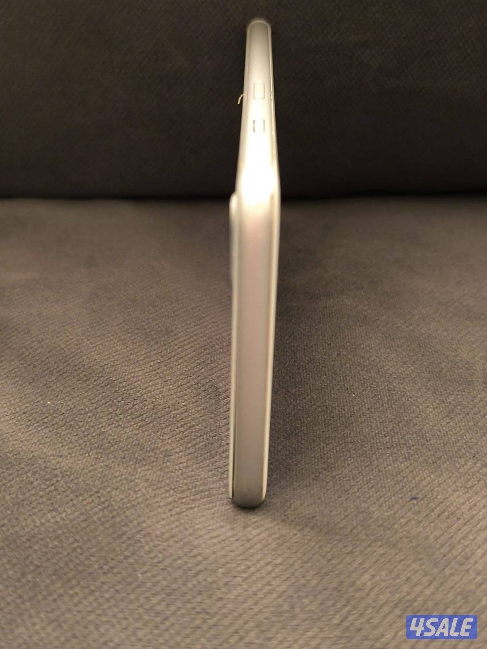 تلفونات وراوتر المالك الأصلي15