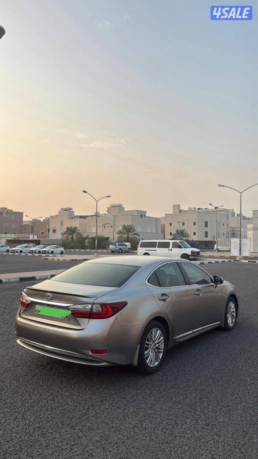 لكزس ES موديل 20165