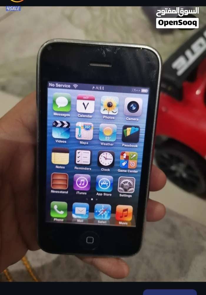 لمحبي النوادر#ايفون 3gs مقفول أمريكي وساعة هونر واتش فيت و سماعة هونرX0