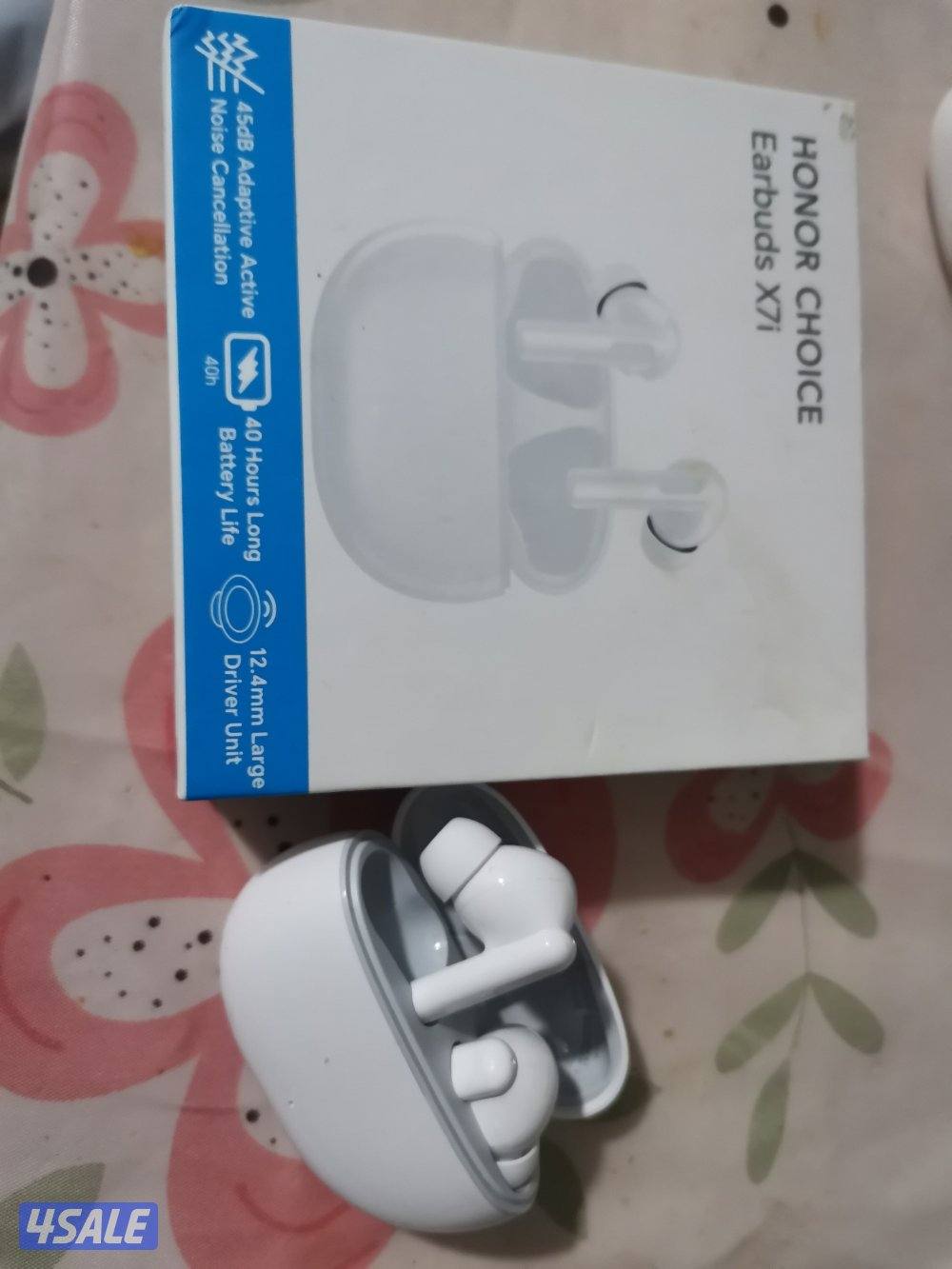 لمحبي النوادر#ايفون 3gs مقفول أمريكي وساعة هونر واتش فيت و سماعة هونرX5