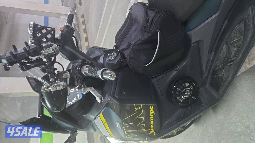 سكوتر sym 300cc11