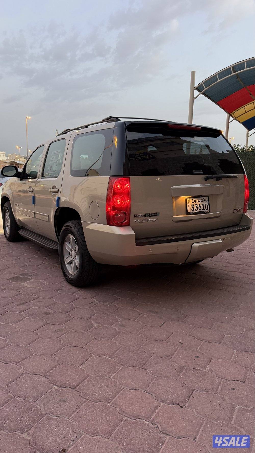 للبيع يوكن موديل 2012 صبغ الوكاله بالكامل شرط الفحص من الدعاميه للدعام2