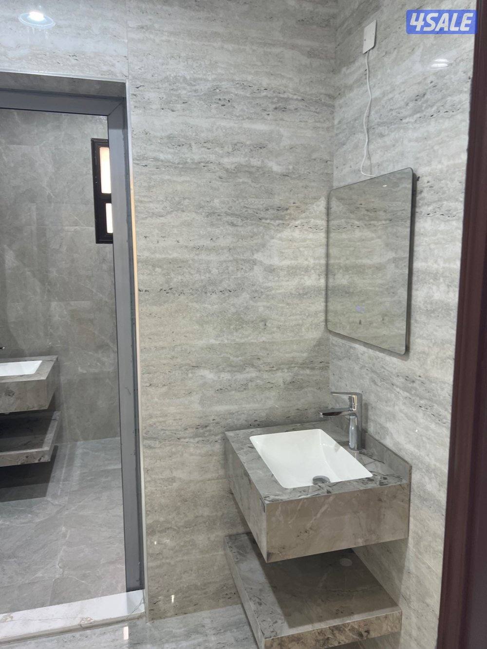 للايجار شقه ارضيه في هديه ودور في الرقه وشقه بالمنقف3