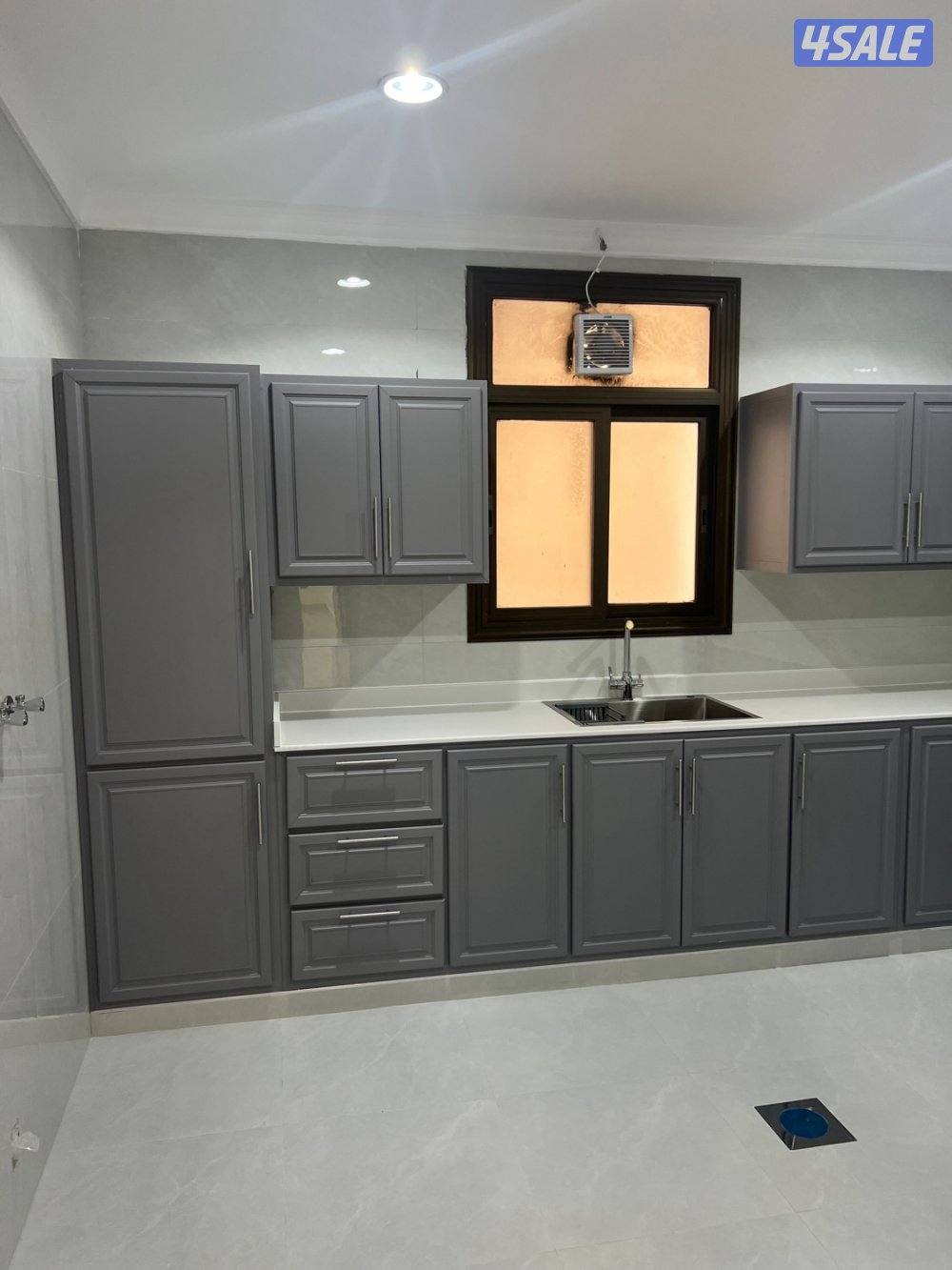 للايجار شقه ارضيه في هديه ودور في الرقه وشقه بالمنقف4