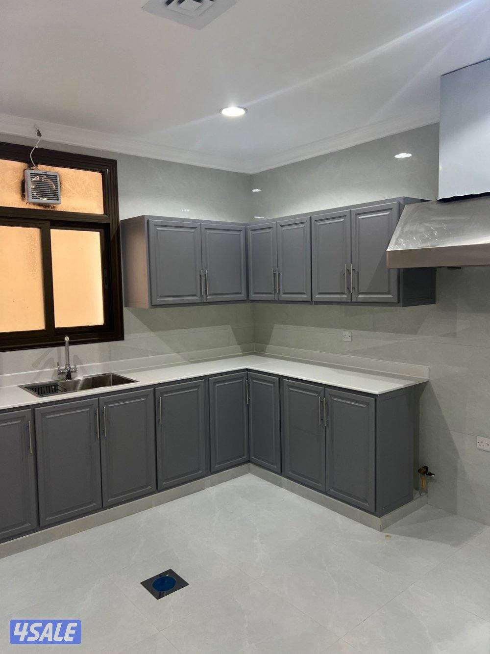 للايجار شقه ارضيه في هديه ودور في الرقه وشقه بالمنقف5