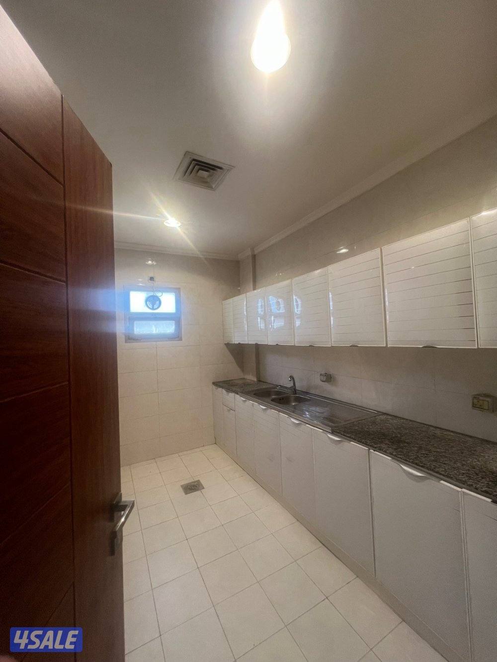 للايجار شقه ارضيه في هديه ودور في الرقه وشقه بالمنقف7