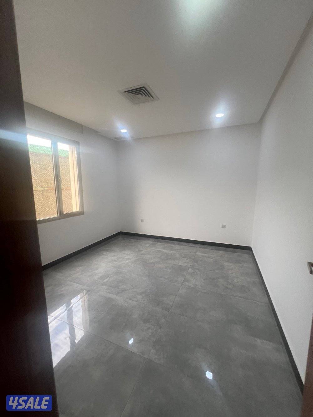 للايجار شقه ارضيه في هديه ودور في الرقه وشقه بالمنقف8