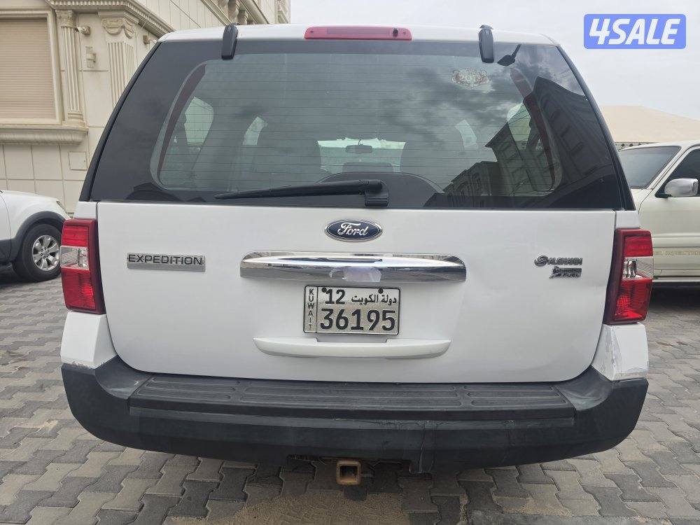 للبيع موديل 2013 ماشي 149الف1