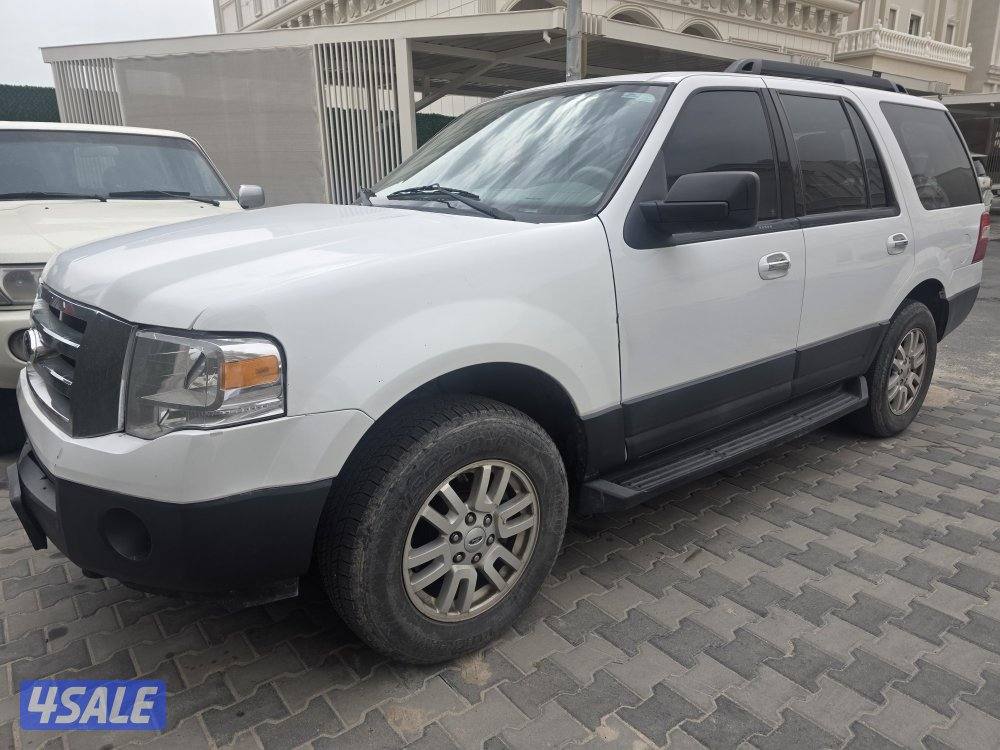 للبيع موديل 2013 ماشي 149الف2