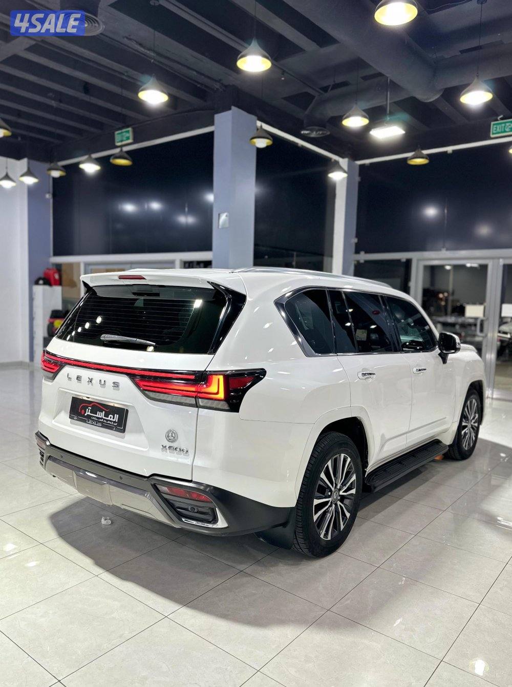 لكزس LX600 الساير موديل 2023 عداد 1013