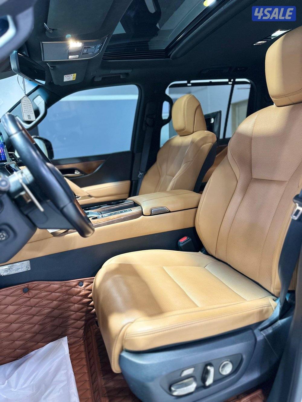 لكزس LX600 الساير موديل 2023 عداد 1016