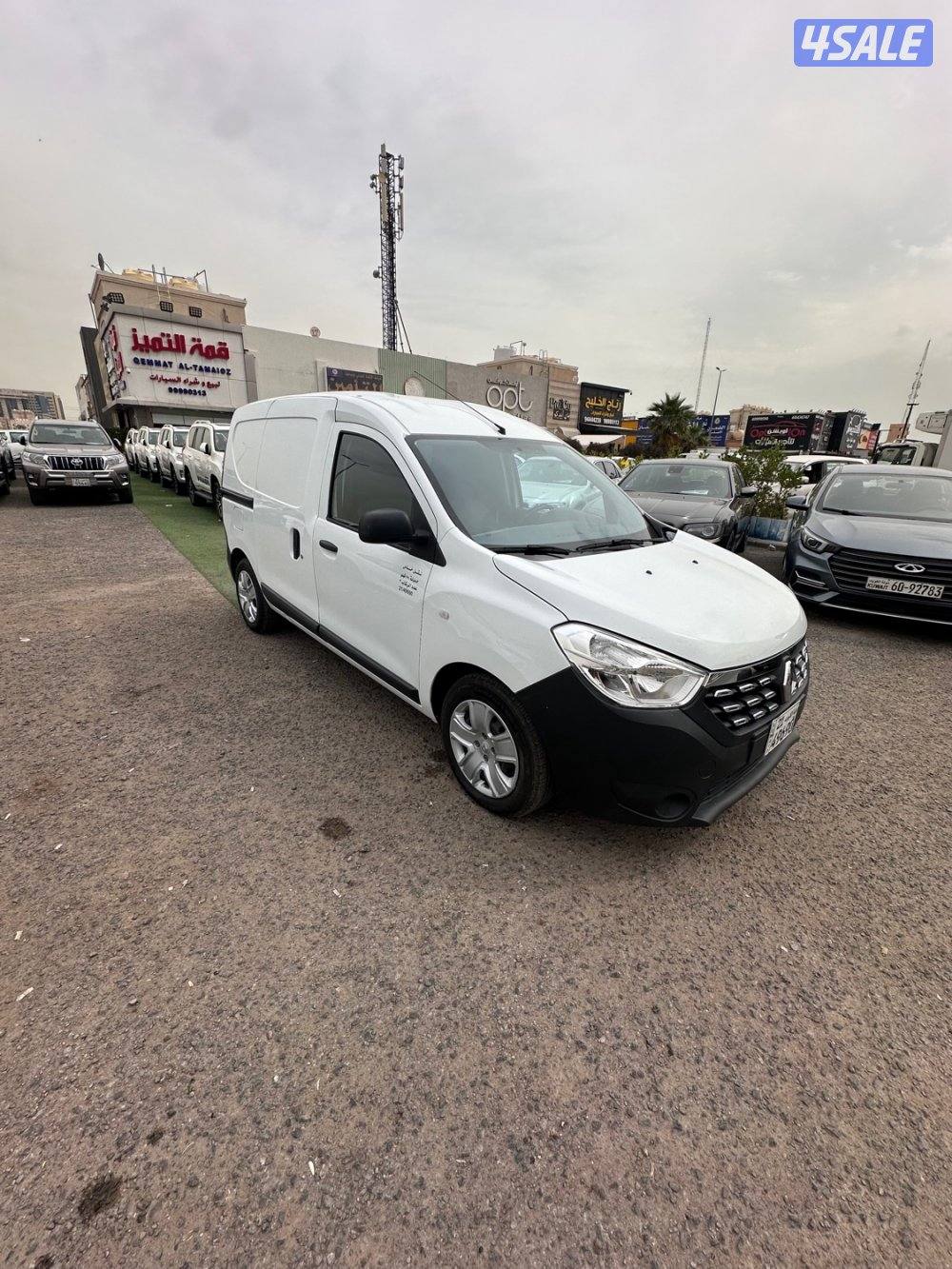 🚘 رينو دوكر 2022 عداد 70 الف2