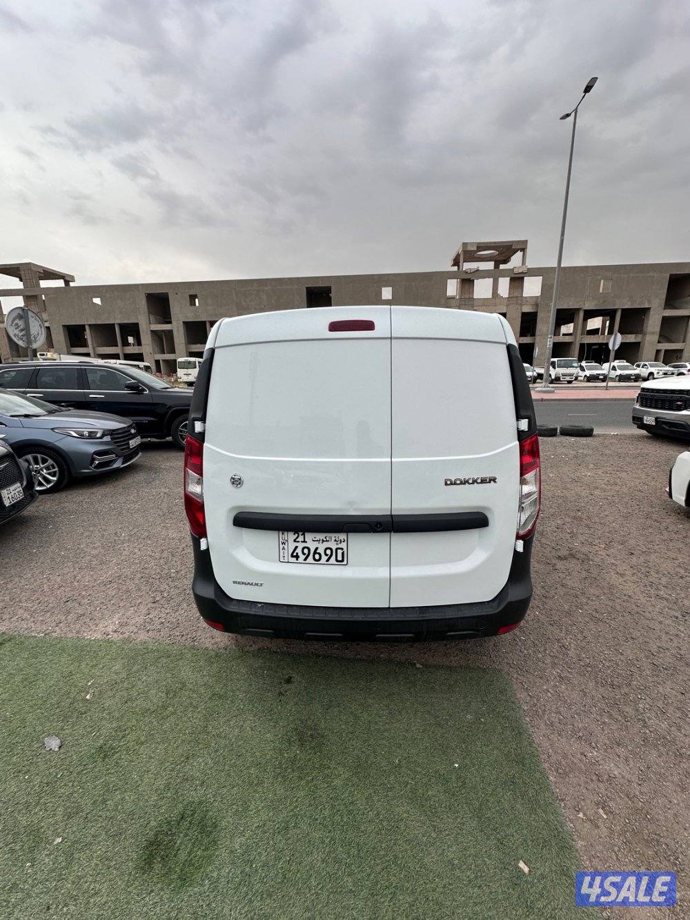 🚘 رينو دوكر 2022 عداد 70 الف5