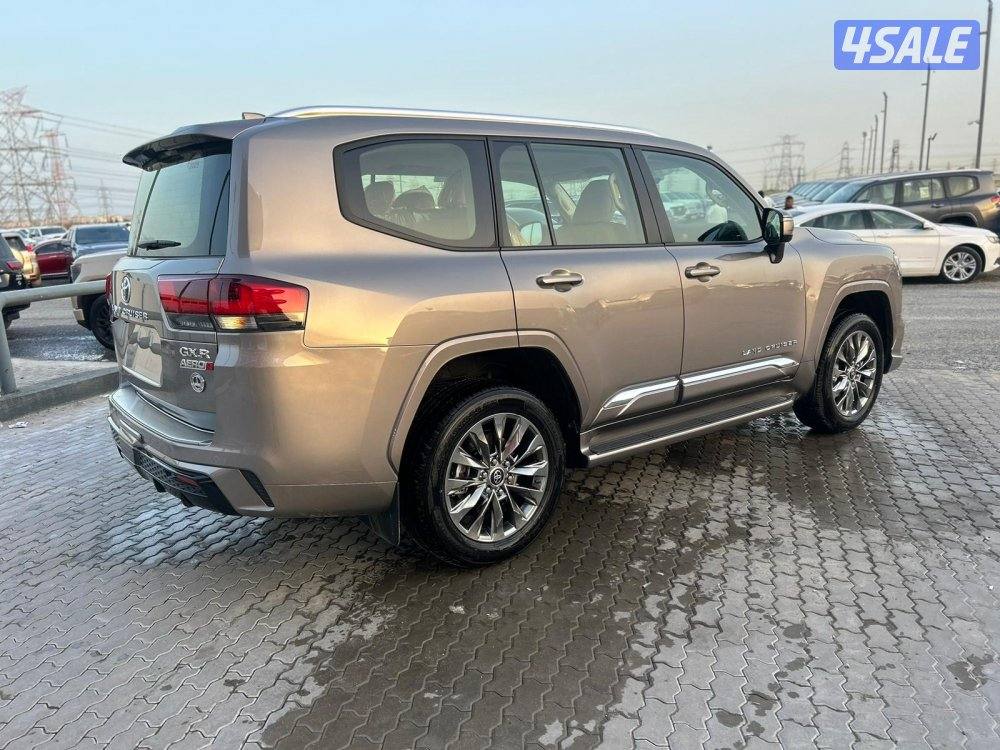 تويوتا لاند كروزر GX.R AEROs-V6 موديل 2025 اصفار3