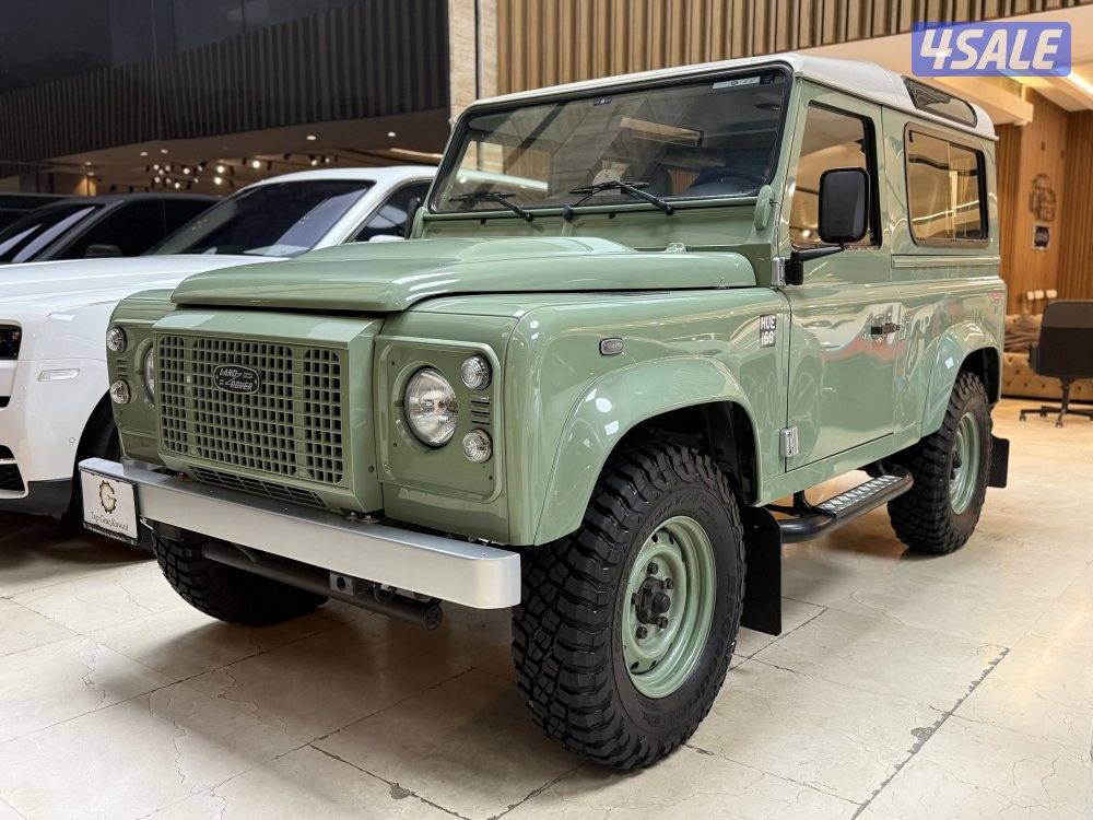 لاندروفر … ديفندر هيرتج 90 … موديل 2016 … بحالة المصنع0