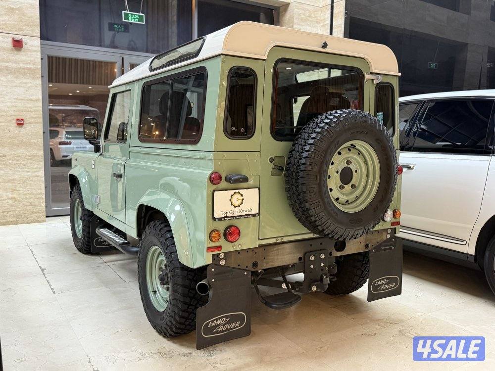 لاندروفر … ديفندر هيرتج 90 … موديل 2016 … بحالة المصنع3
