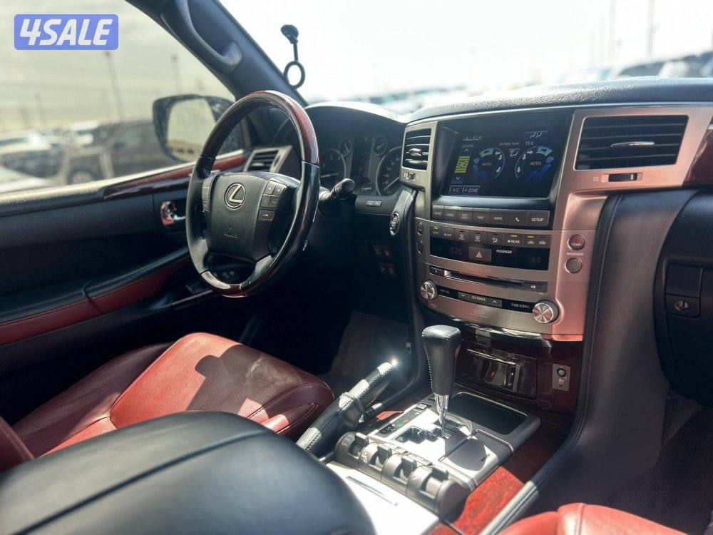 لكزس LX570 S  موديل 2015 ماشى 326.000 k.m  وارد الساير. صبغ وكالة7