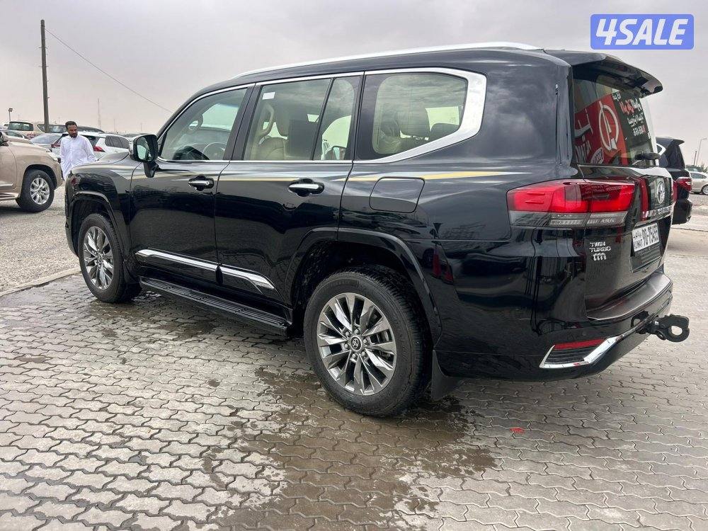 تويوتالاندكروزرVX.R-twin turbo.V6 موديل 2024 ماشى 72.000 k.m2