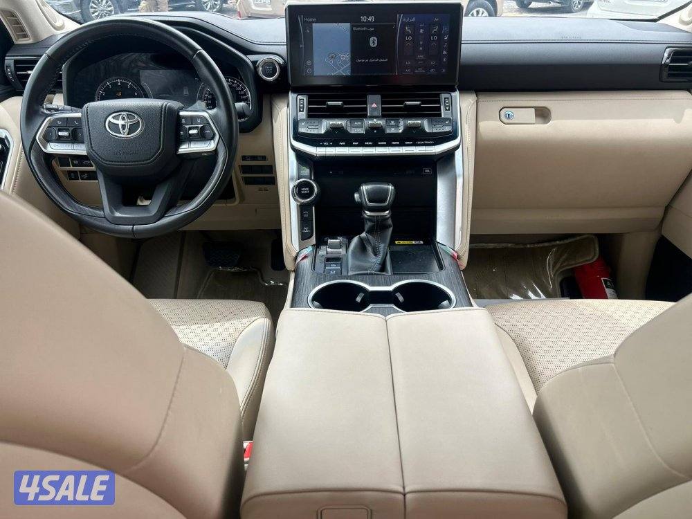 تويوتالاندكروزرVX.R-twin turbo.V6 موديل 2024 ماشى 72.000 k.m6