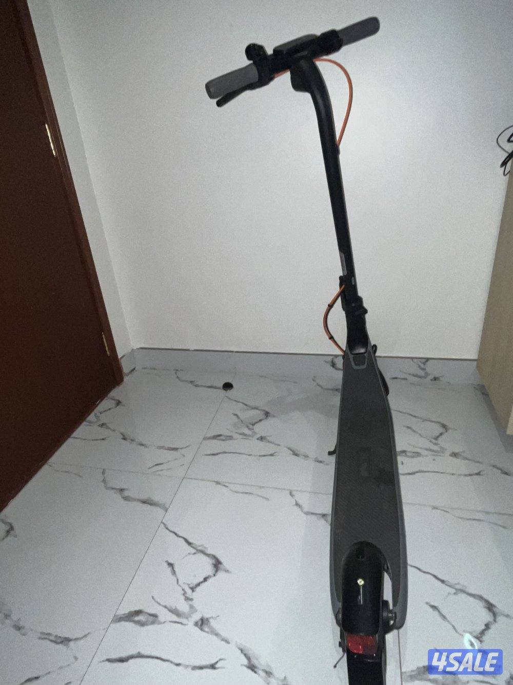 Electric scooter4