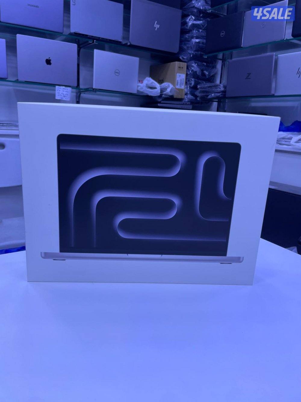 MacBook Pro M5 New جديد بالكرتون مصكر0