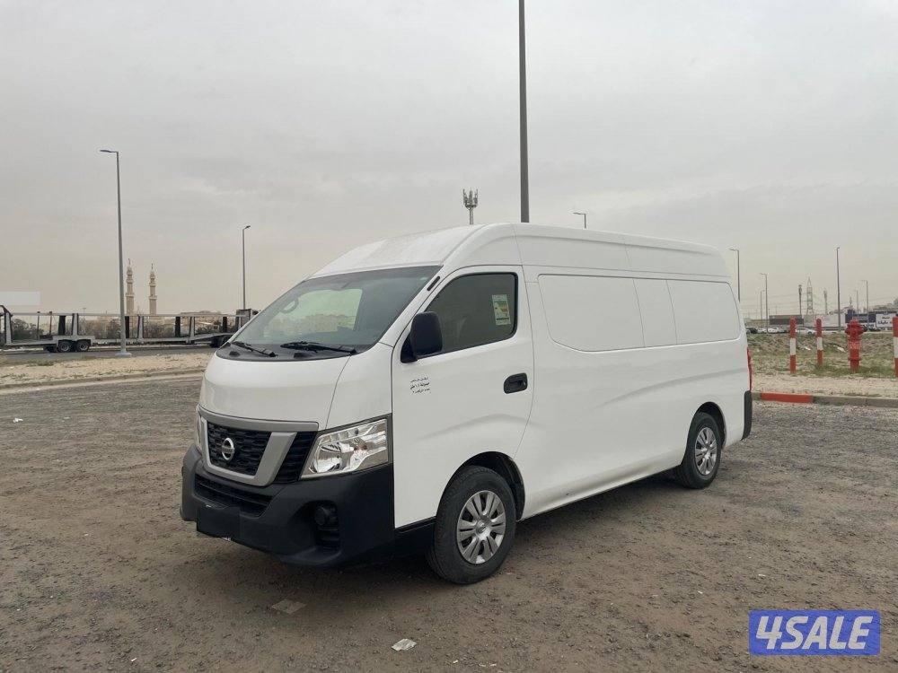 فان 2022 سقف عالي Nissan Urvan box bus0
