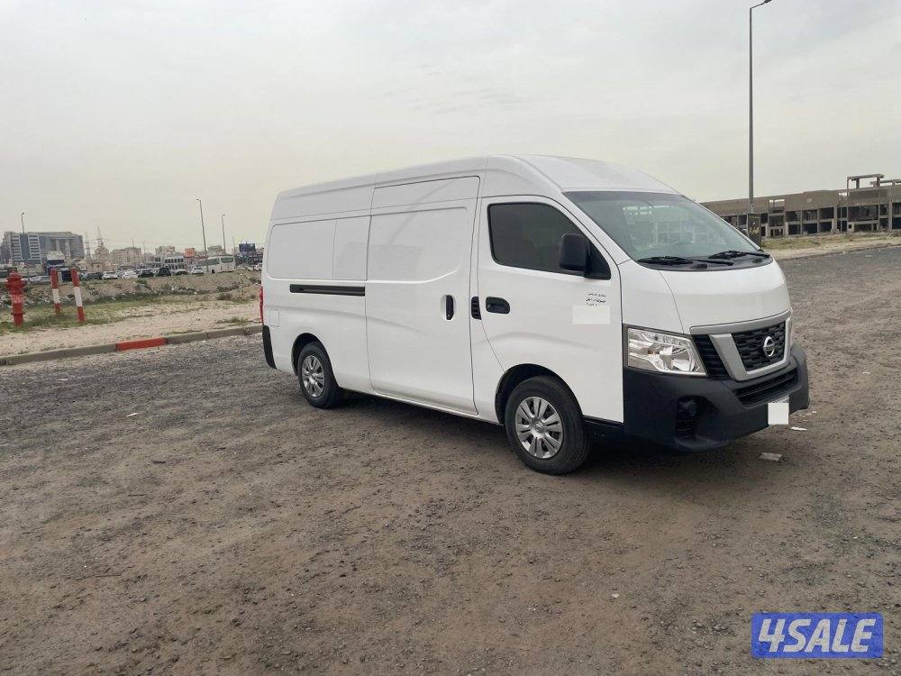 فان 2022 سقف عالي Nissan Urvan box bus4