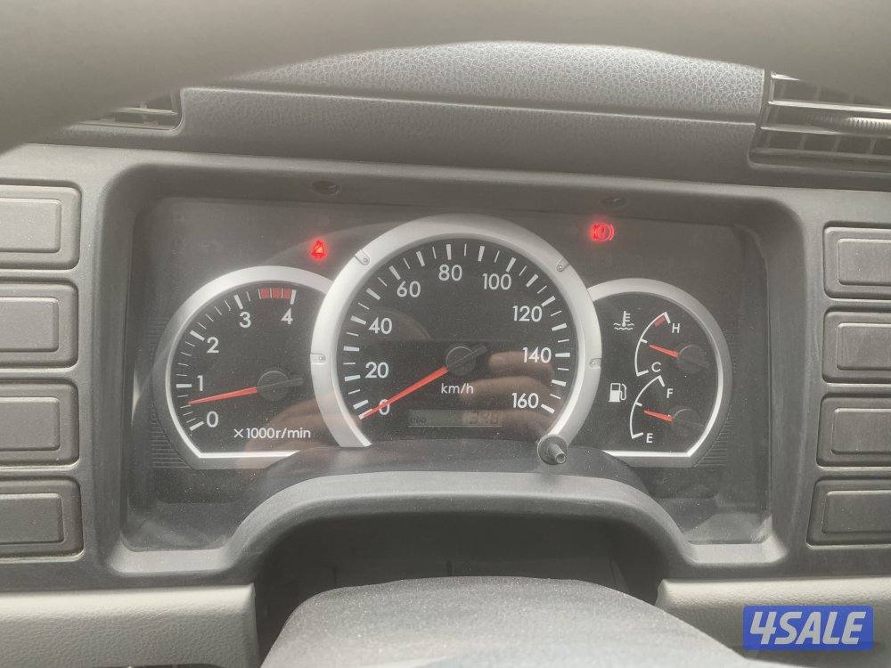 سطحه ميستوبيشيي ٦متر  ٥جكات ٤حركات ٢كنرول4