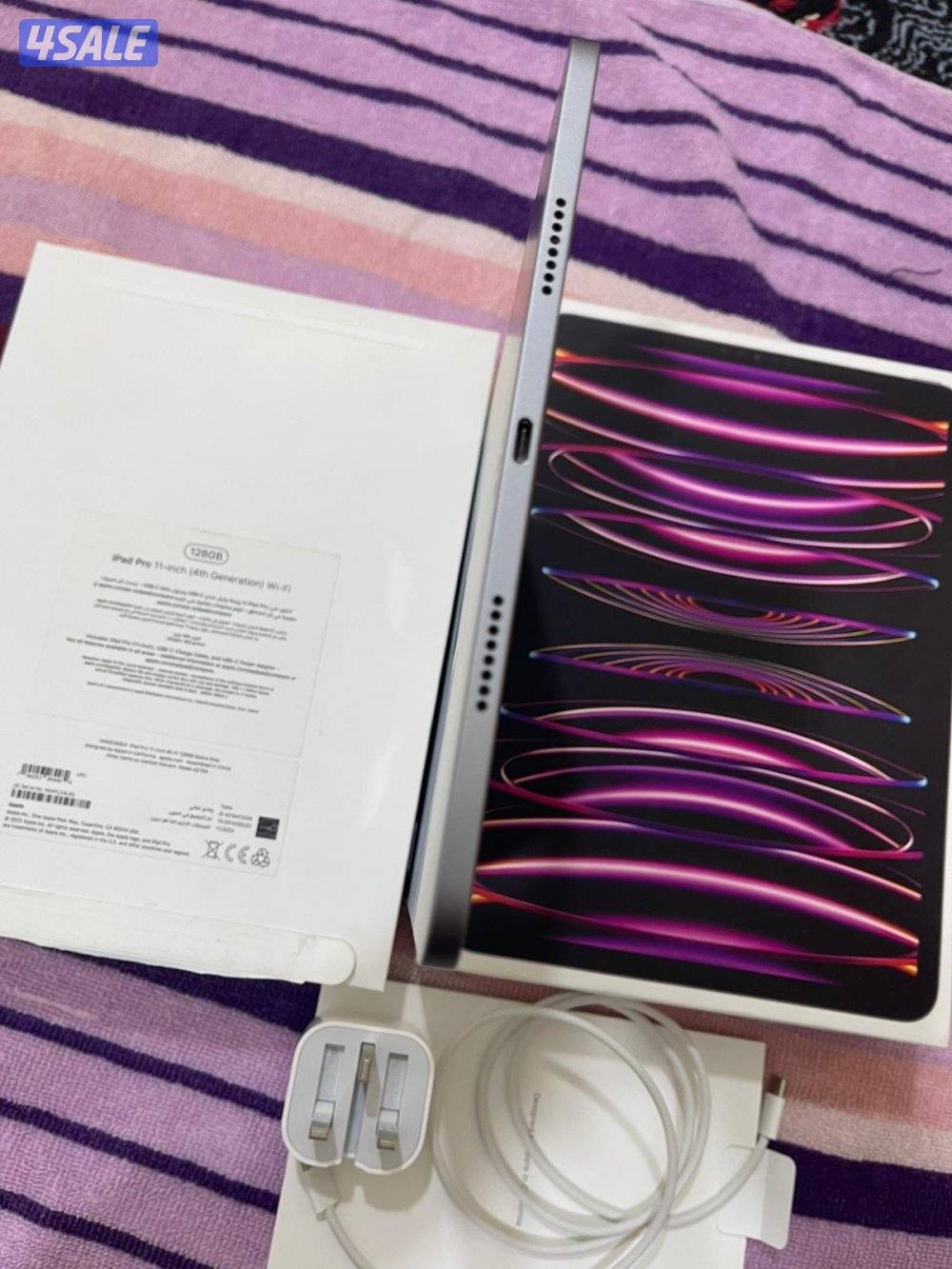 ايباد ابل برو 11 بوصة 128 قيقا m2 بطارية 90 نظيف حيل ما فيه زلوغ و5