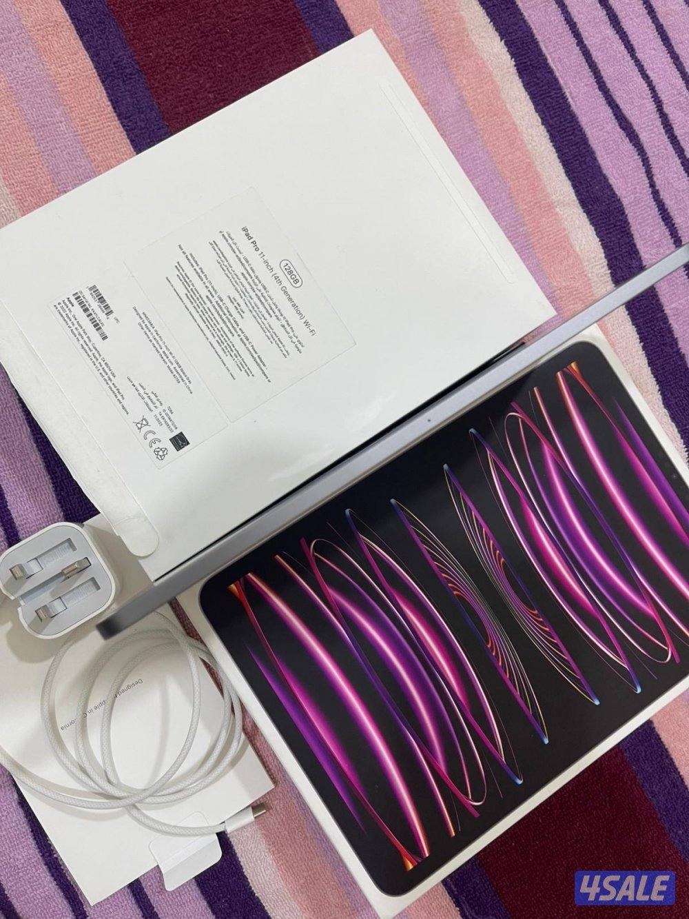 ايباد ابل برو 11 بوصة 128 قيقا m2 بطارية 90 نظيف حيل ما فيه زلوغ و7