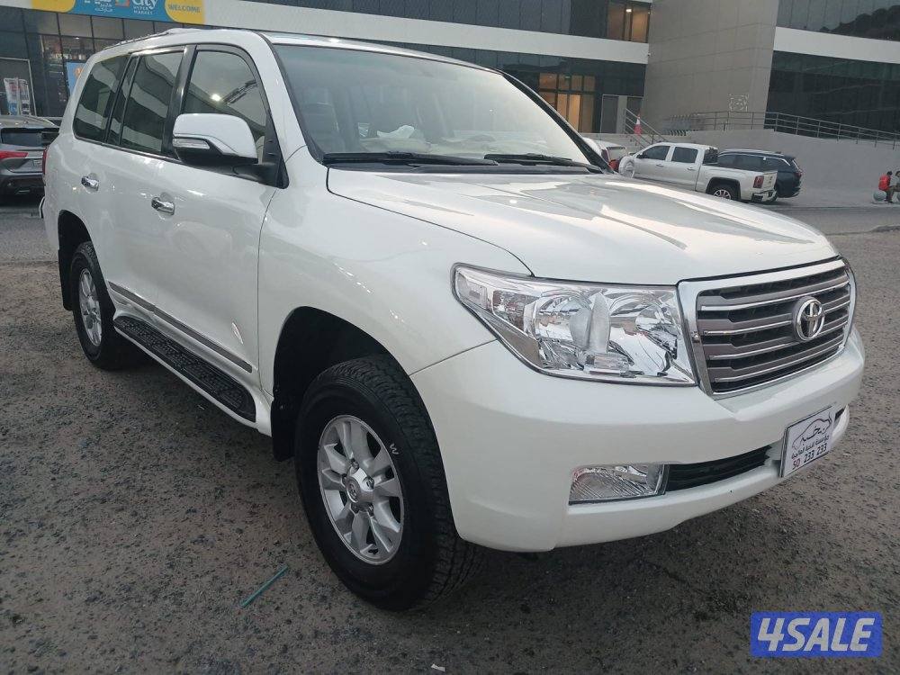 للبيع لاندكروزر قير عادى موديل ٢٠١٠1