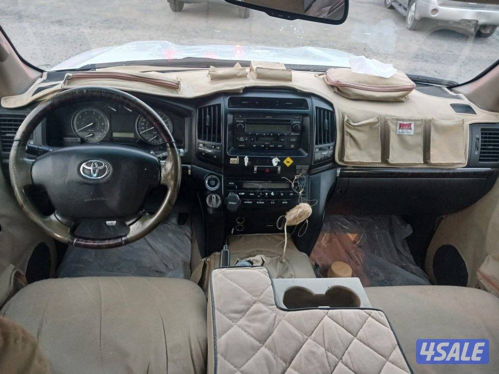 للبيع لاندكروزر قير عادى موديل ٢٠١٠6