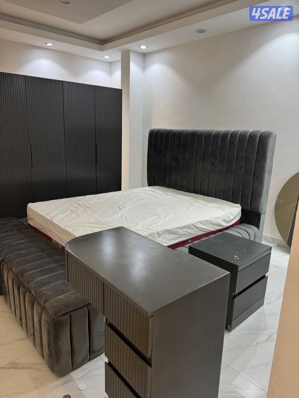 للبيع غرفة نوم كامله الحاله جيده0