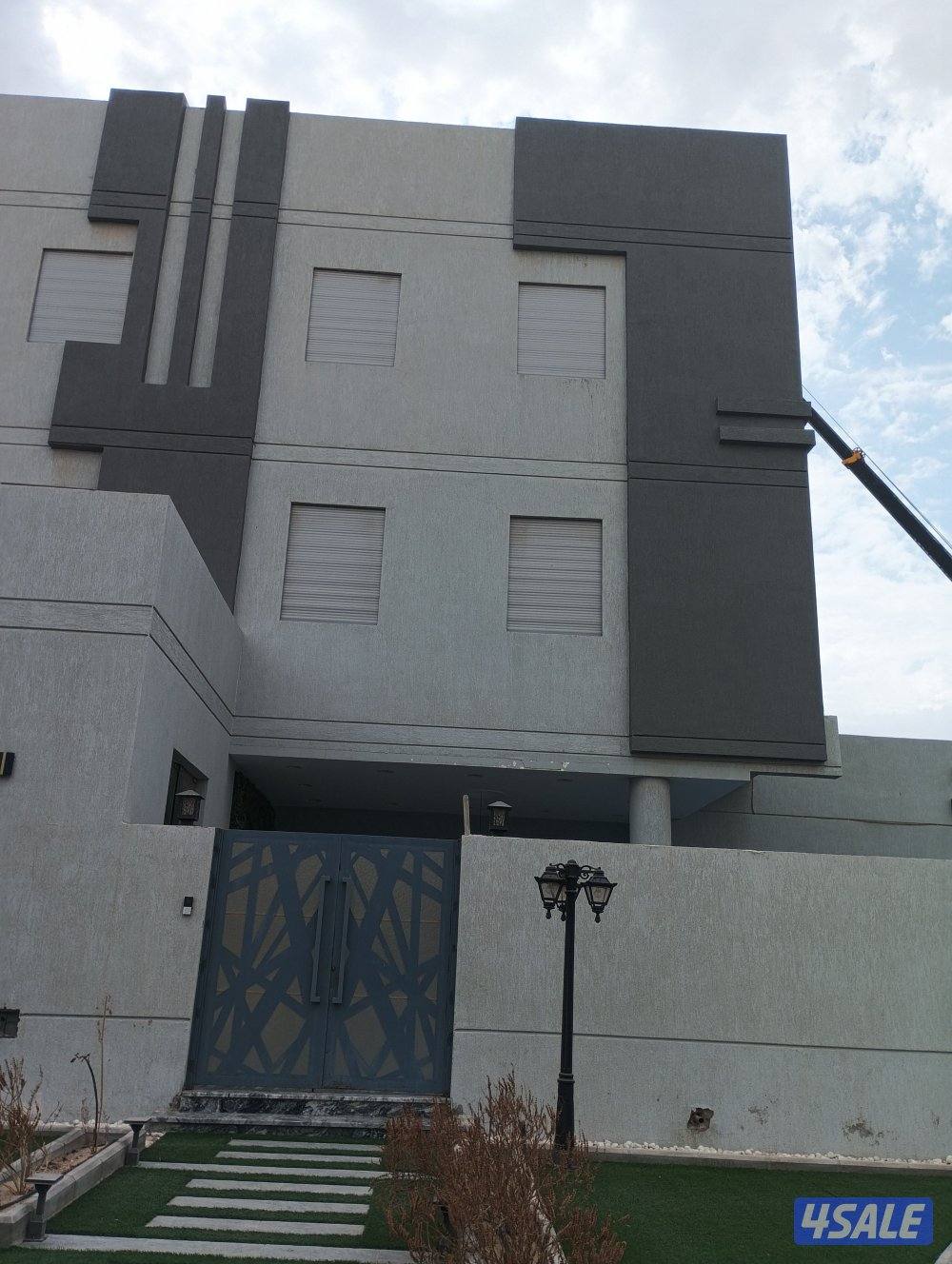 كل ما هو جديد في عالم الاصباغ والديكورات والديزاينات واحدث تركيب ورق ا13