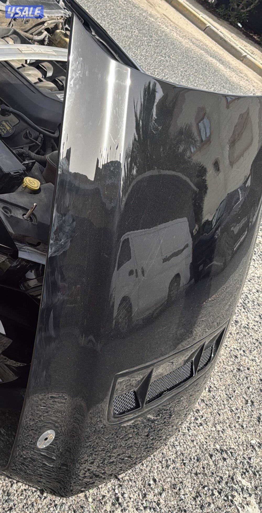 للبيع دبات موستنق 5.0 وكشنات و كبوت موستنق5