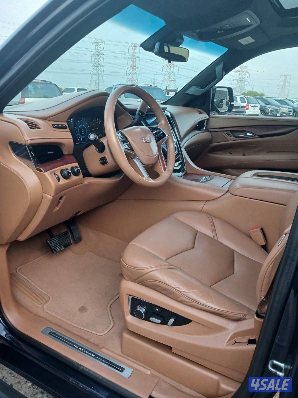 للبيع اسكاليد بلاتينيوم موديل ٢٠١٧7