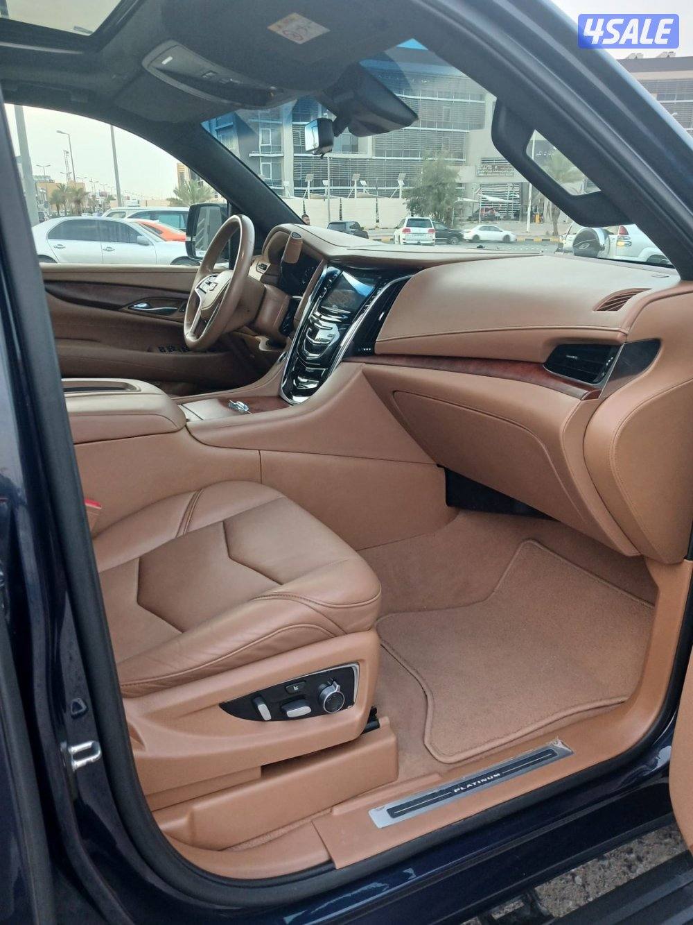 للبيع اسكاليد بلاتينيوم موديل ٢٠١٧8