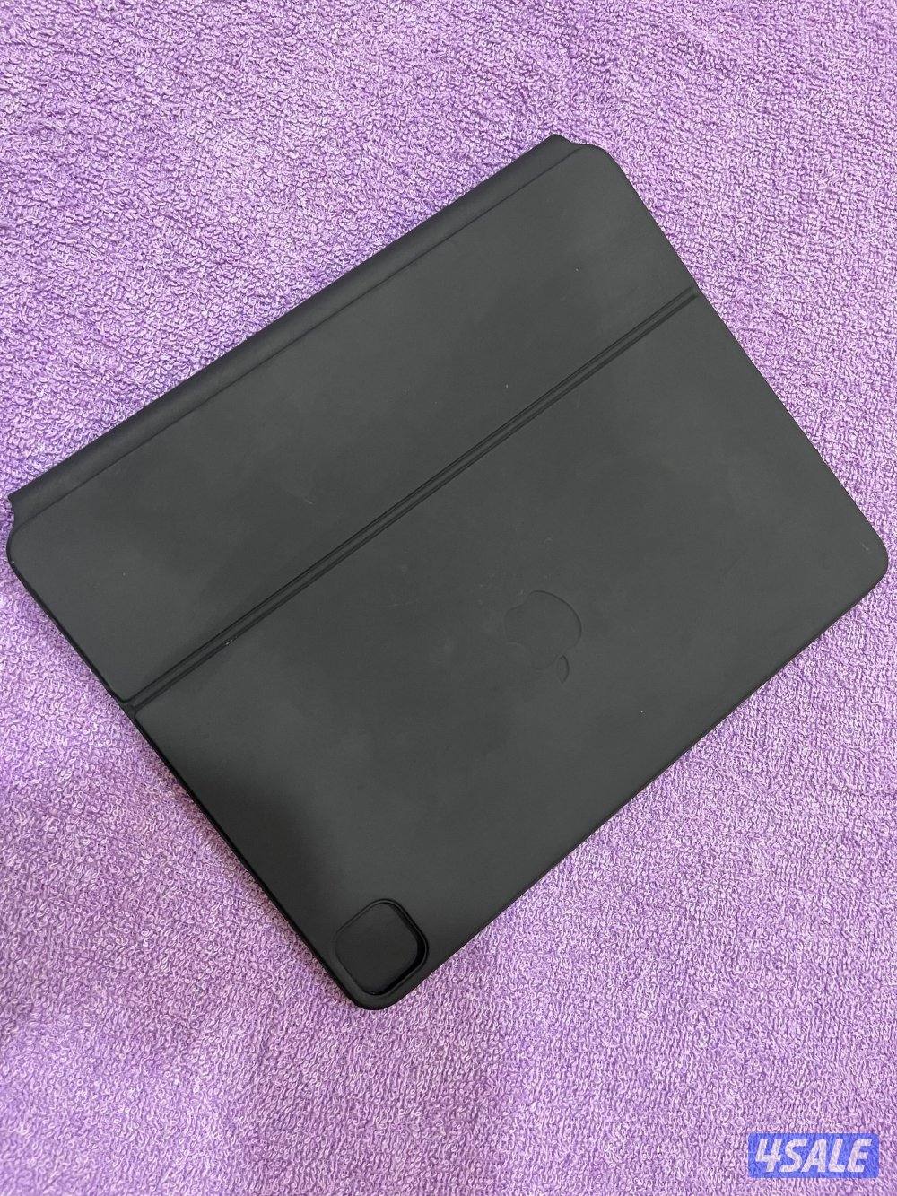 للبيع كيبورد ابل ماجيك الاصلي حجم 12.9 انش نظيف وشغال تمام1