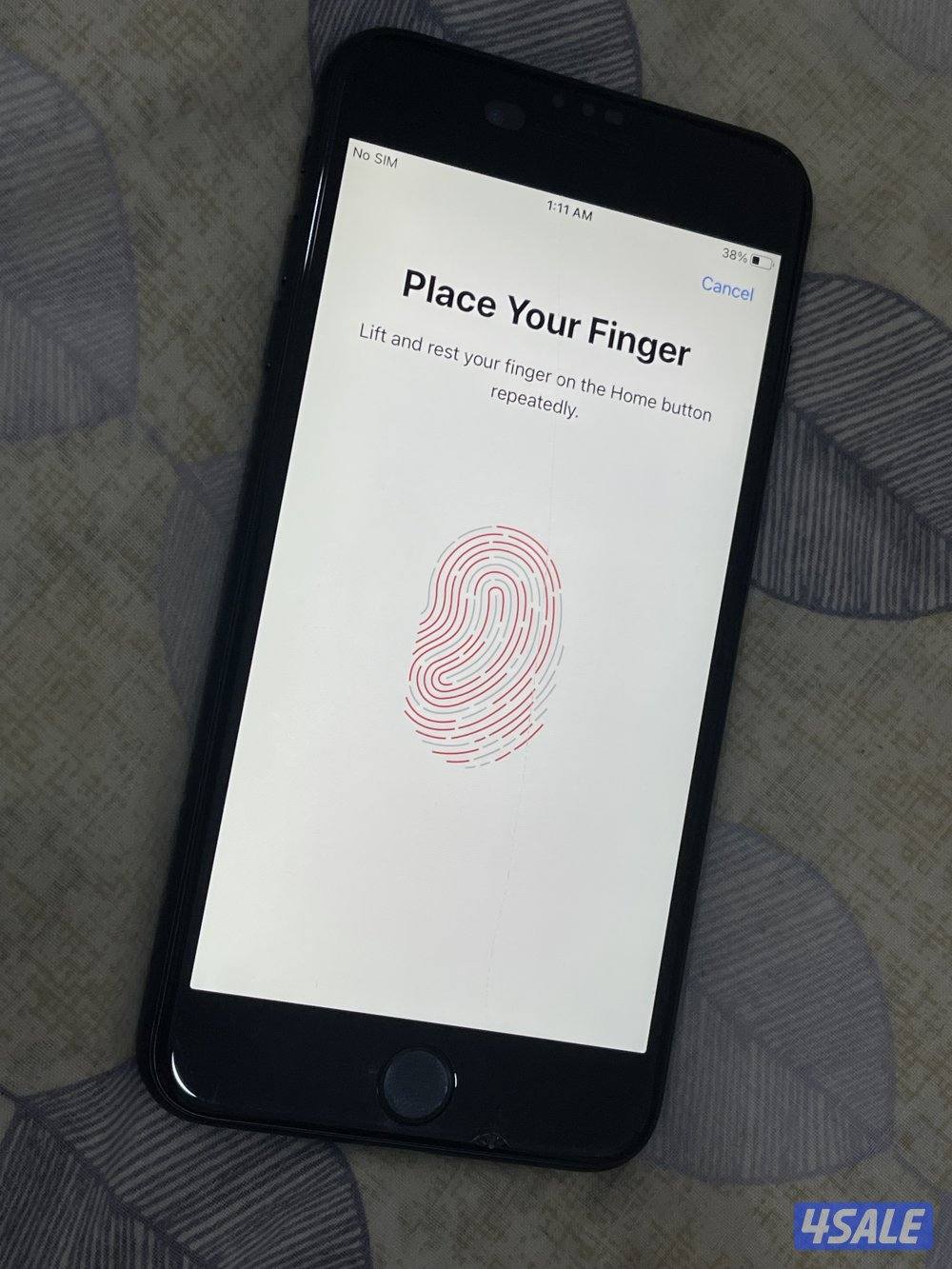 ايفون 7 بلس اسود 128 جيجابايت بطارية 100 نظيف وشغال تمام مع الكفر5