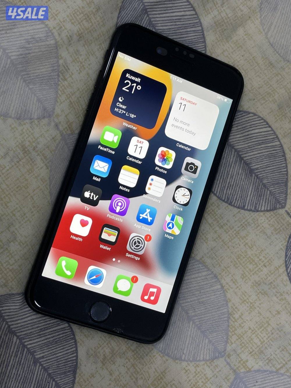 ايفون 7 بلس اسود 128 جيجابايت بطارية 100 نظيف وشغال تمام مع الكفر7