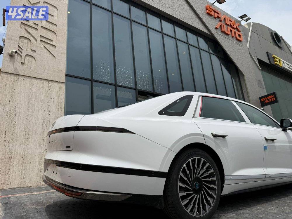 Hyundai Azera Calligraphy2