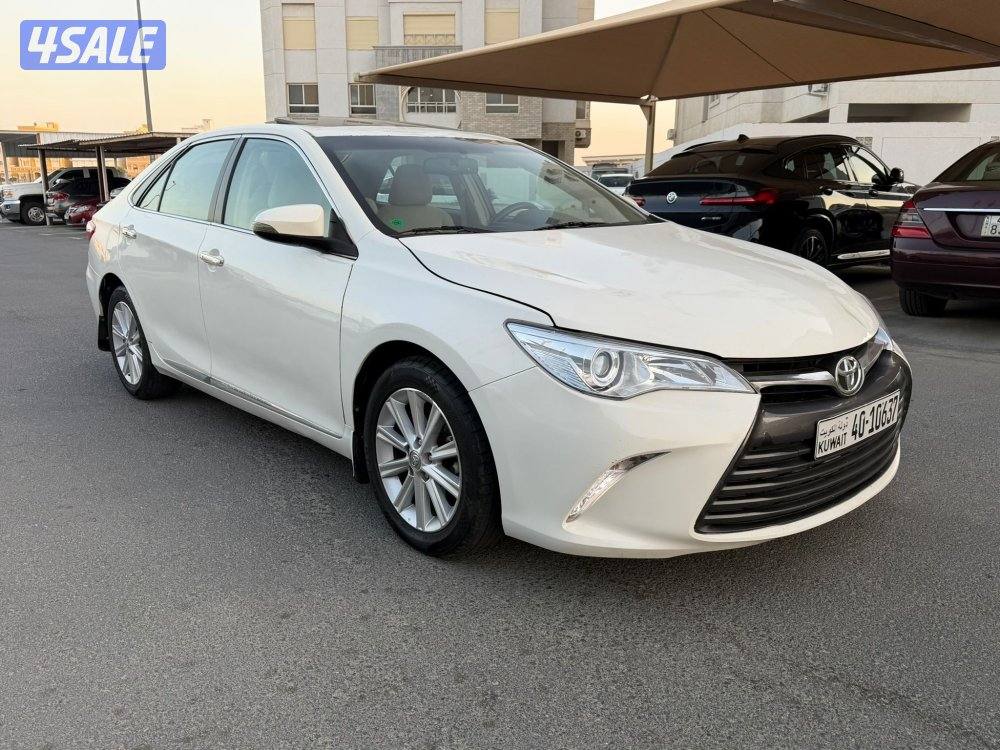 للبيع كامري 2017اعلي درجه قمه بالنظافه6