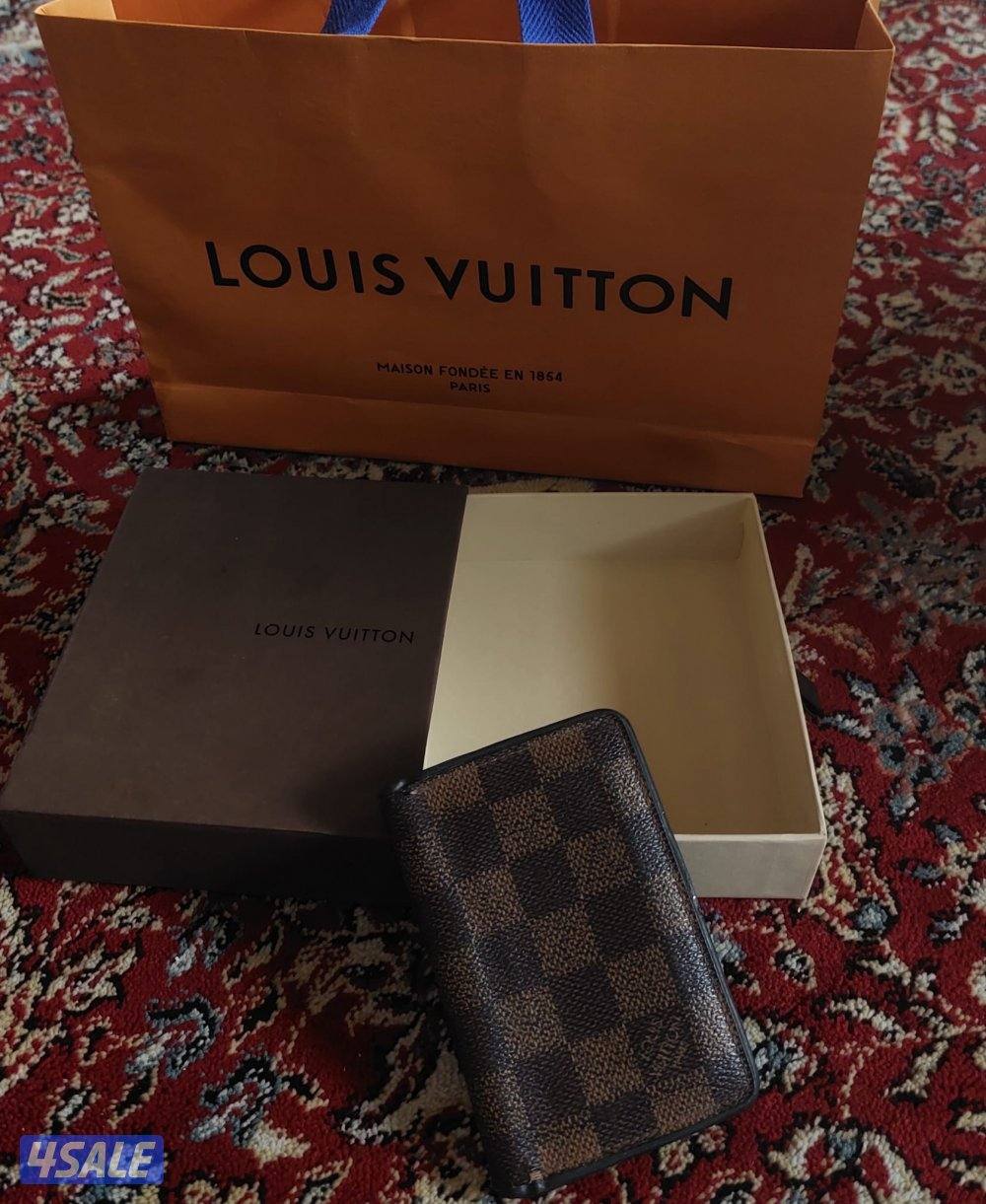 بوك LV اصلي مع كامل أغراضه للبيع1