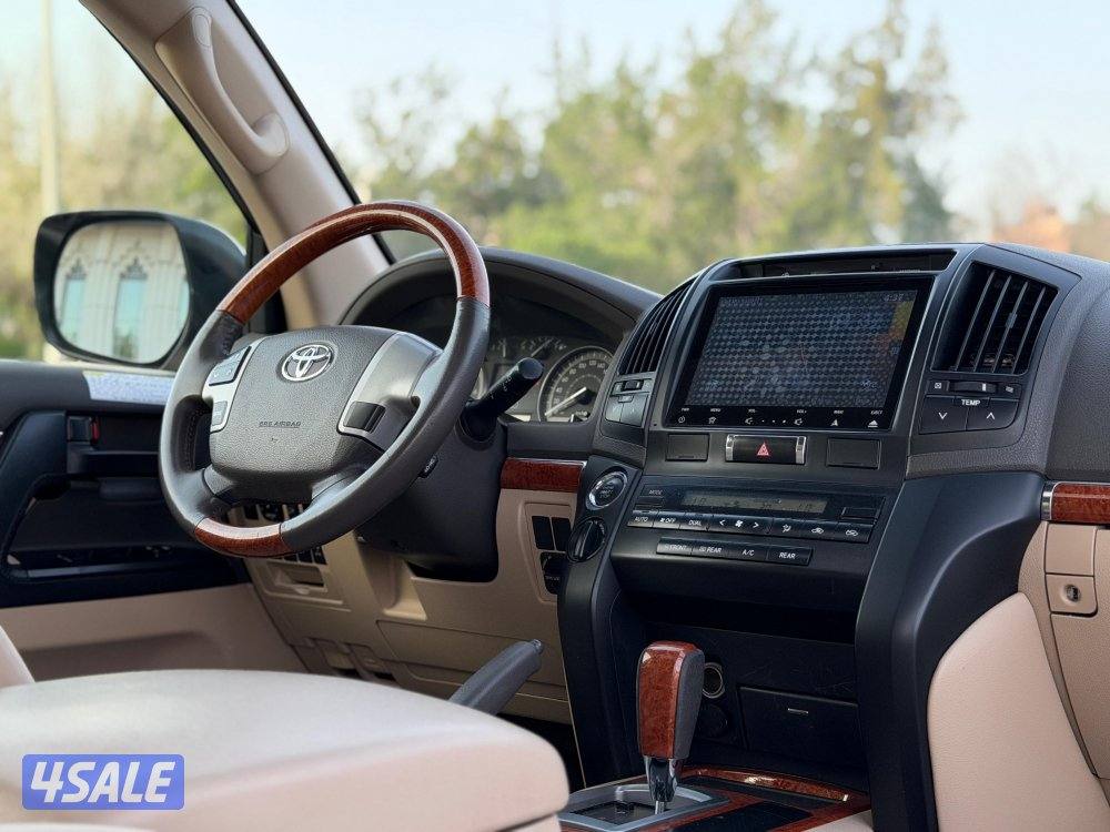 لاند كروزر GX_R V8 موديل 2015 وارد الساير9