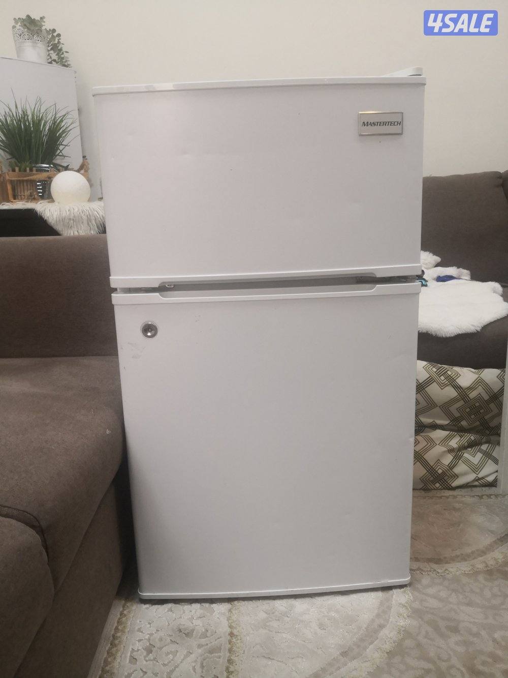 ثلاجه صغيره ماركه Mastertech0