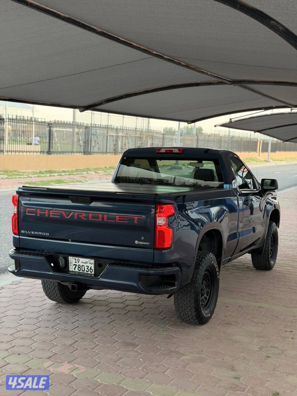 للبيع سلفرادو 2021 V8 وارد الغانم5